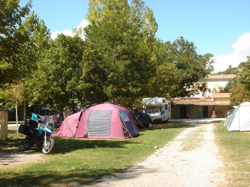 Camping Frederic Mistral Hotell Castellane Eksteriør bilde